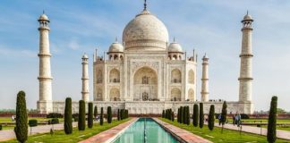 Top 5 Places to visit in Agra