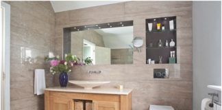 Easy & Practical Tips for Sprucing up Your Bathroom