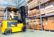 8 Tips for Choosing Industrial Lift Trucks