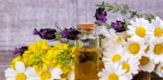 4 Must-Have Herbal Oils