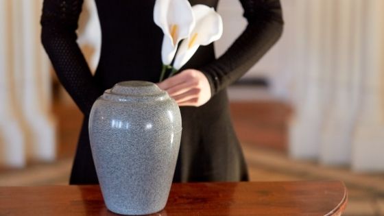 Post-Cremation Duties: What to Do With a Loved One's Ashes