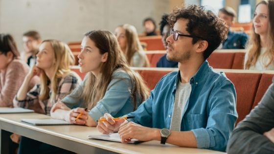 Why Students Must Take Down Notes