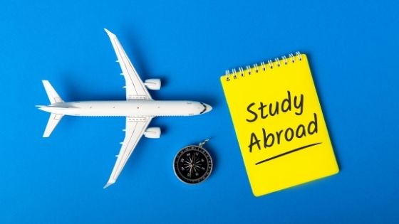 Important Factors to Consider While Choosing A College to Study Abroad