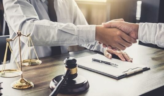 5 Mistakes to Avoid When Selecting a Lawyer To Represent Your Case