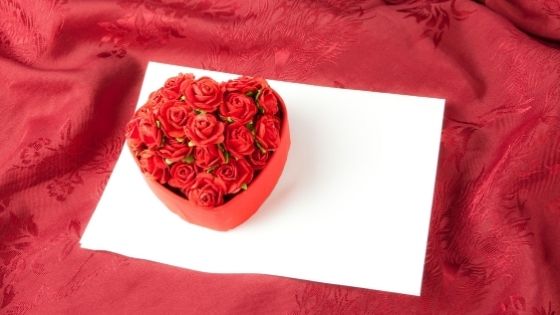 Show Her You Love Her With Boxed Roses