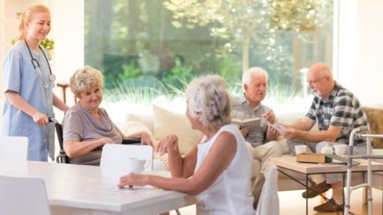 Choosing the Right Senior Living Facility - 4 Things to Keep in Mind