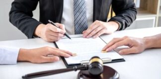 Selecting The Right Divorce Lawyer