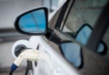 The Relevance of Power Converters in Electric Vehicle