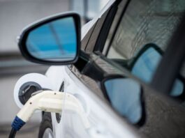 The Relevance of Power Converters in Electric Vehicle