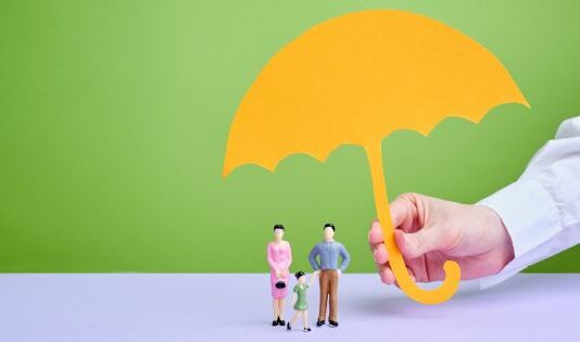 4 Reasons Singles Should Consider Term Insurance Plans