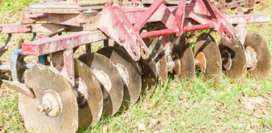 the main benefits of disc chains when you want to plough your australian fields