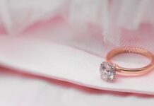 rose gold engagement ring