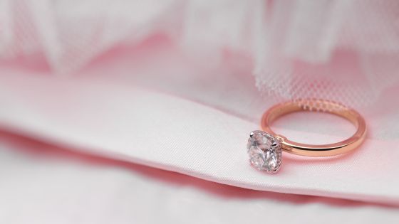 rose gold engagement ring